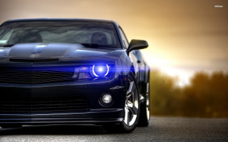Car blue stripe night driving - a blue stripe free wallpaper for desktop