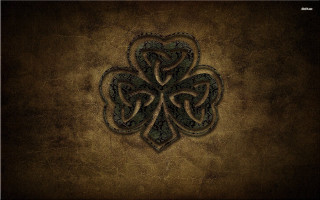Gothic clover wall portrait album - the front free wallpaper for desktop