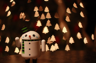 Small robot christmas tree snowman - its head free wallpaper