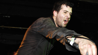 Man holding remote screaming air - something free wallpaper