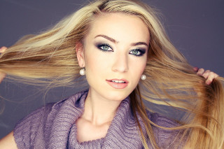 Woman blonde hair blue eyeshadow - blue eyeshadow free wallpaper