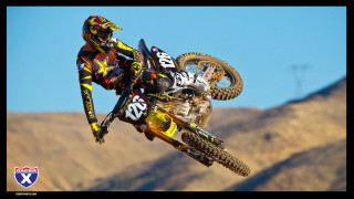 Motorcycle trick air hillside mountains - dee whitcomb free wallpaper