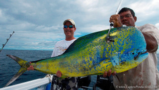 Two men big fish boat - a boat in the ocean free wallpaper