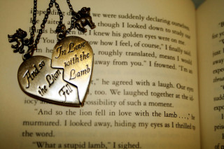 Book love hearts poem engraving - two heart free wallpaper