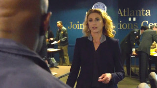 Woman standing group people room - a room free wallpaper for desktop