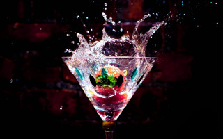 Martini glass strawberry splashing middle - bert stern free wallpaper
