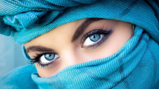 Woman blue eyes blue scarf - a blue scarf free wallpaper