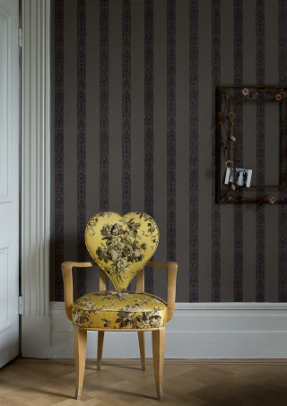 Heart shaped chair striped walls - feature free wallpaper for mobile