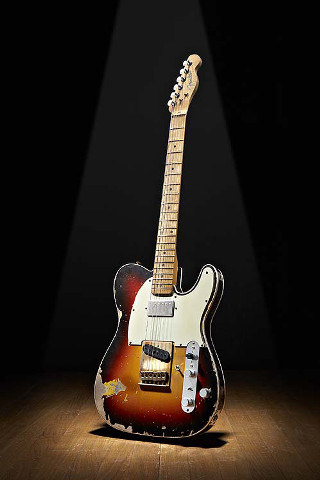 Guitar wooden floor dark spotlight - a spotlight free wallpaper for mobile