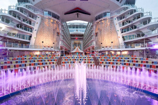 Fountain cruise ship atrium colorful - a large cruise ship free wallpaper