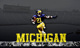 Football player running football michigan - a football player running free wallpaper for desktop