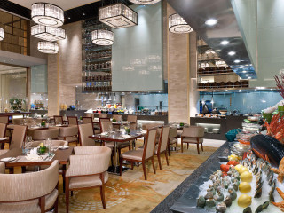 Restaurant buffet food window city - a restaurant free wallpaper for desktop