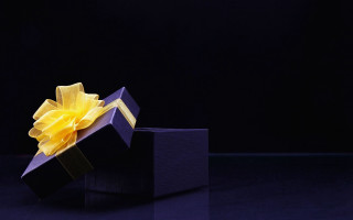 Purple box yellow flower table - a yellow flower free wallpaper