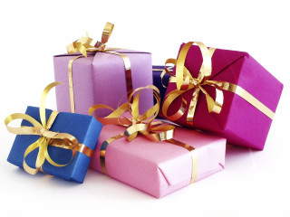 Wrapped presents gold ribbons bows - claire dalby free wallpaper for desktop