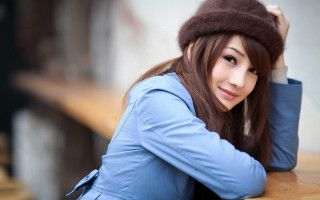 Woman bench hat jacket hands - phuoc quan free wallpaper