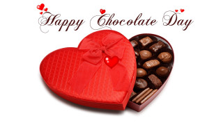Heart box chocolates bow message - free valentines wallpaper for desktop
