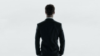 Man suit looking distance back - his back free wallpaper for desktop