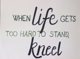 Kneeling quote cross stitch gradient - hard free wallpaper