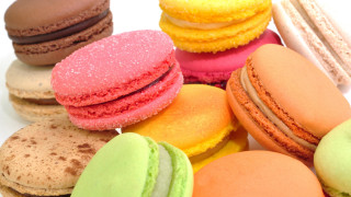 Colorful macaroons white surface neo - neofauvism free wallpaper