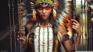 Native american woman costume feather - a pole free wallpaper for desktop