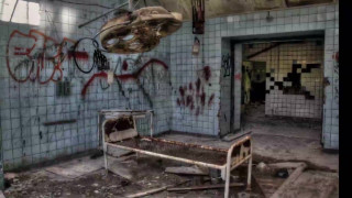 Room bed ceiling fan graffiti - grim free wallpaper for desktop