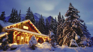 Cabin christmas lights snow trees - christmas free wallpaper for desktop