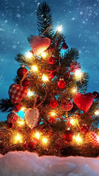 Christmas tree lights ornaments snowy - free christmas wallpaper for mobile