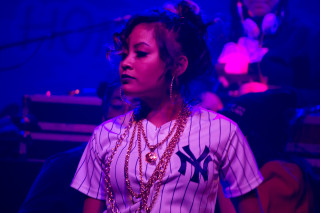 Woman necklace baseball jersey room - harlem renaissance free wallpaper