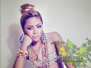 Woman necklaces bun top knot - contemporary free wallpaper