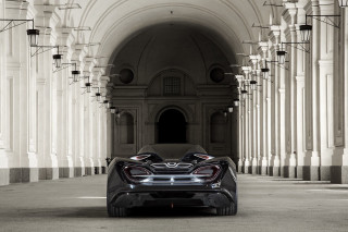 Car parked tunnel buildings columns - column free wallpaper