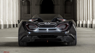 Black sports car parking lot 4 - column free wallpaper