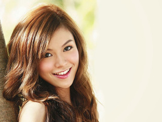 Woman long hair smiling tree - adrian zingg free wallpaper