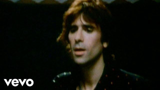 Long haired man microphone dark - les automatiste free wallpaper