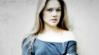 Florianne becker leesha hannigan blue - leesha hannigan free wallpaper for desktop