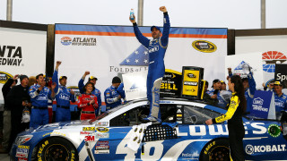 Man standing car trophy hands - turnaround free wallpaper