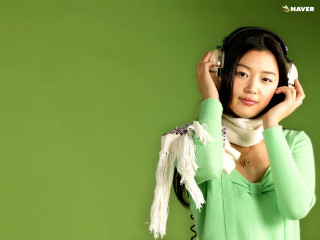 Woman headphones scarf ear neck - music free wallpaper