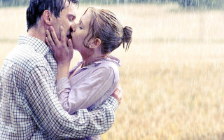 Man woman kissing rain field - a field of grass free wallpaper for desktop