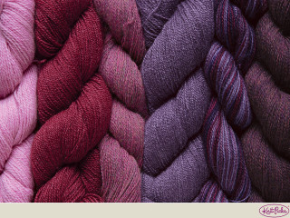 Skein yarn purple red pink - rich deep color free wallpaper