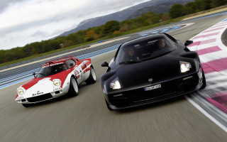 Race track cars sky background - epic composition free wallpaper