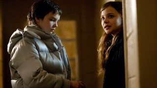 Two women standing hallway together - free hearts wallpaper for desktop