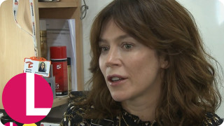 Woman long hair talking room - ellen gallagher free wallpaper