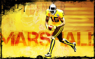 Football player running ball grungy - a football player running free wallpaper for desktop