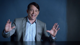 Man hands up smiling table - his hands out free wallpaper for desktop