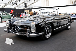 Black mercedes sports car show - a car show free wallpaper