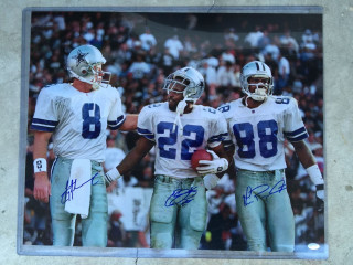 Football players group field crowd - a crowd in the background free wallpaper for desktop