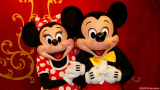 Mickey mouse red curtain gold - white wall free wallpaper