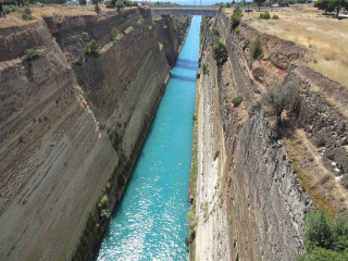 River narrow stone wall bridge - blunt border free wallpaper
