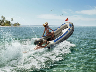 Woman boat water dog ride - a woman riding free wallpaper