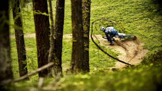 Man riding bike dirt trail - a bike free wallpaper for desktop