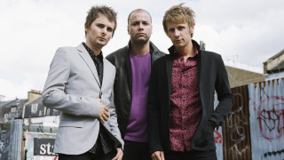 Three men graffiti wall suit - dom qwek free wallpaper